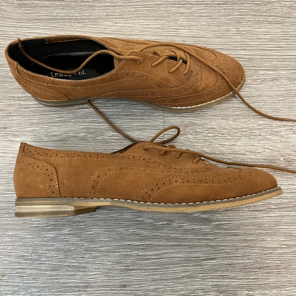 Indigo Rd. Oxford Shoes - Picture 3 of 7